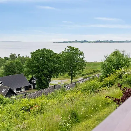 Isbiorn - 300m From The Sea By Interhome *