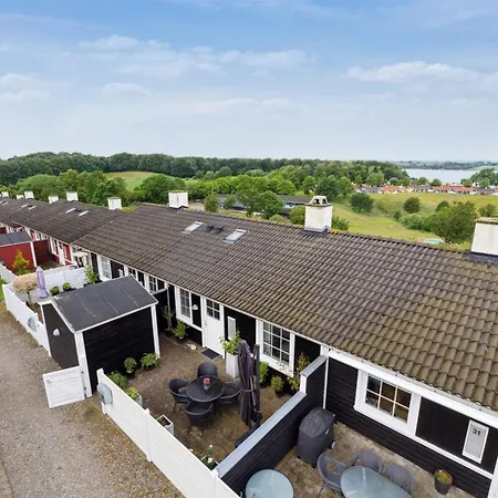Isbiorn - 300m From The Sea By Interhome شقة *