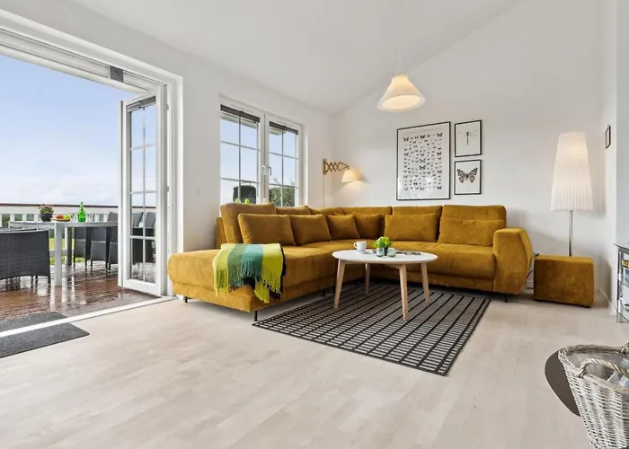 Isbiorn - 300m From The Sea By Interhome